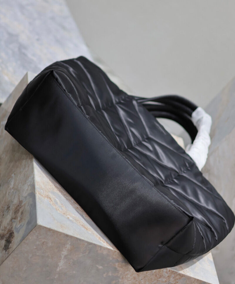 Saint Laurent Puffer Tote In Econyl Black